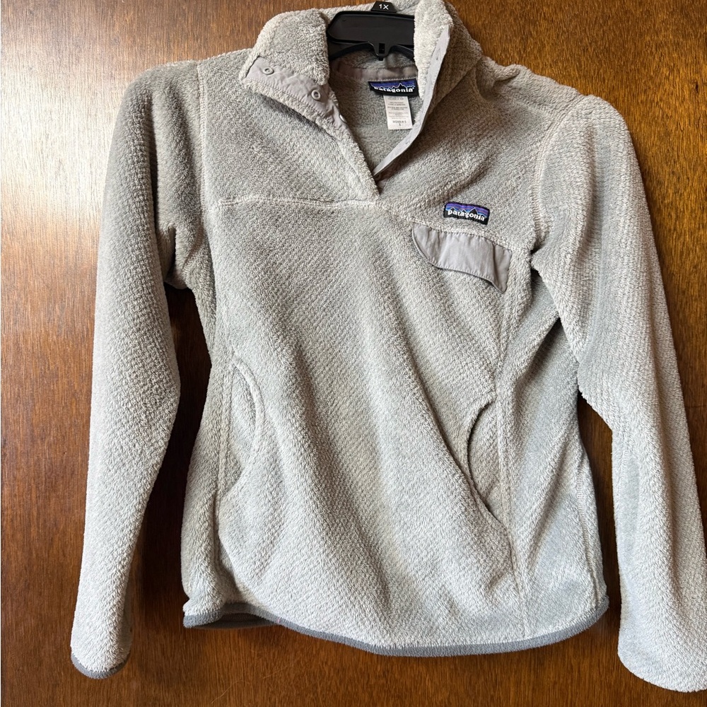 Patagonia Gray Quarter-Zip Fleece Sweatshirt
